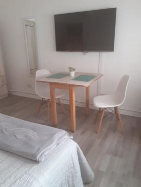 Departamento Alsina Confortable & Moderno